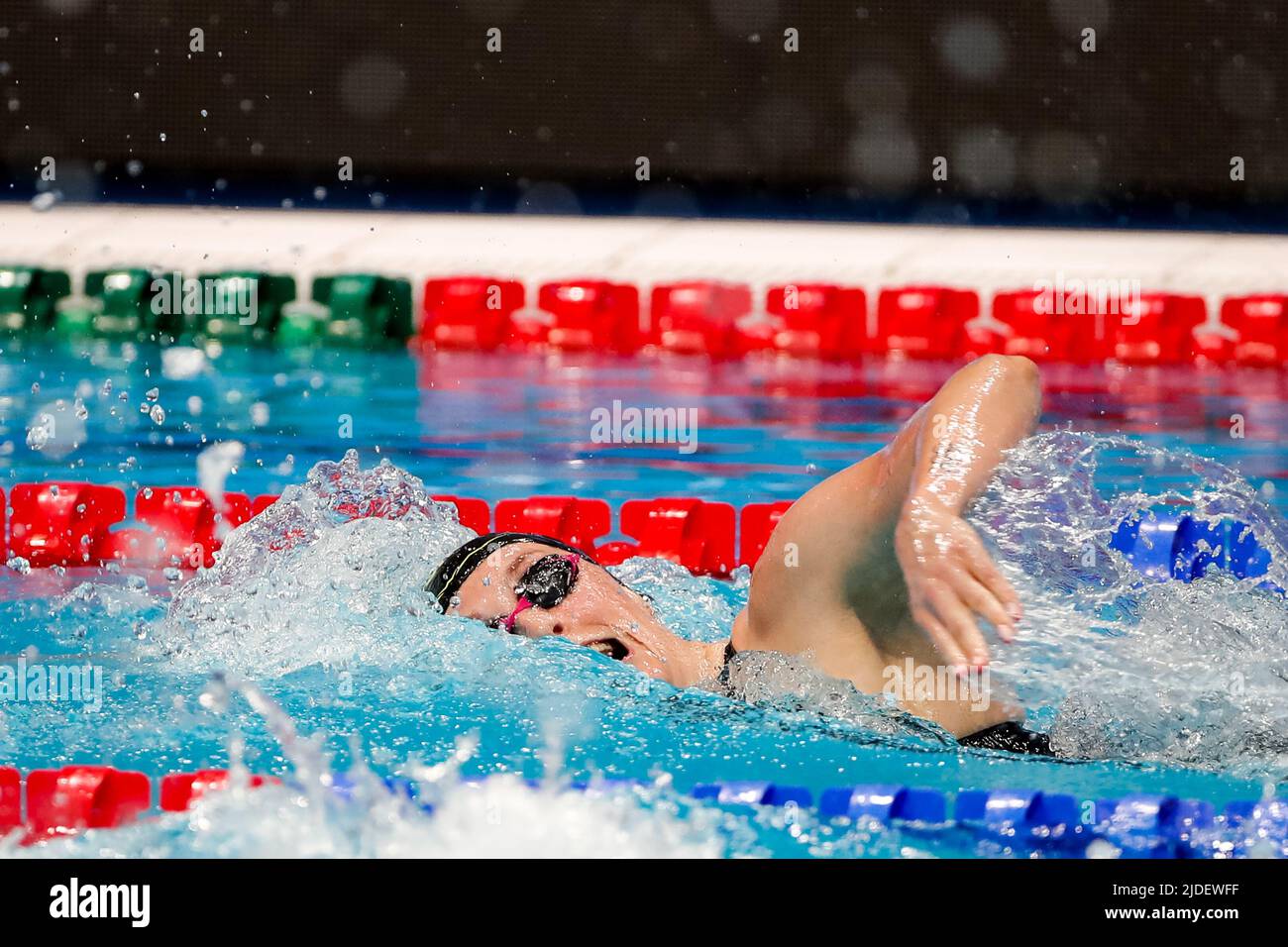 BUDAPEST, UNGHERIA - GIUGNO 20: Marrit Steenbergen dei Paesi Bassi in competizione nelle semifinali Freestyle 200m delle donne durante i campionati mondiali di acqua della FINA Nuoto alla Duna Arena il 20 giugno 2022 a Budapest, Ungheria (Foto di Nikola Krstic/Orange Pictures) Foto Stock