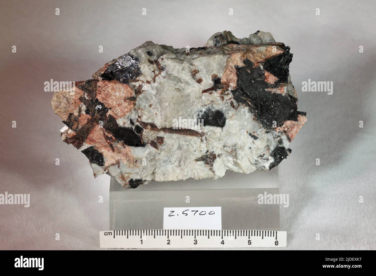 Minerali di Mosandrite. Europa; Norvegia; Provincia di Telemark; Langesundfjord; Isola di Laaven Foto Stock