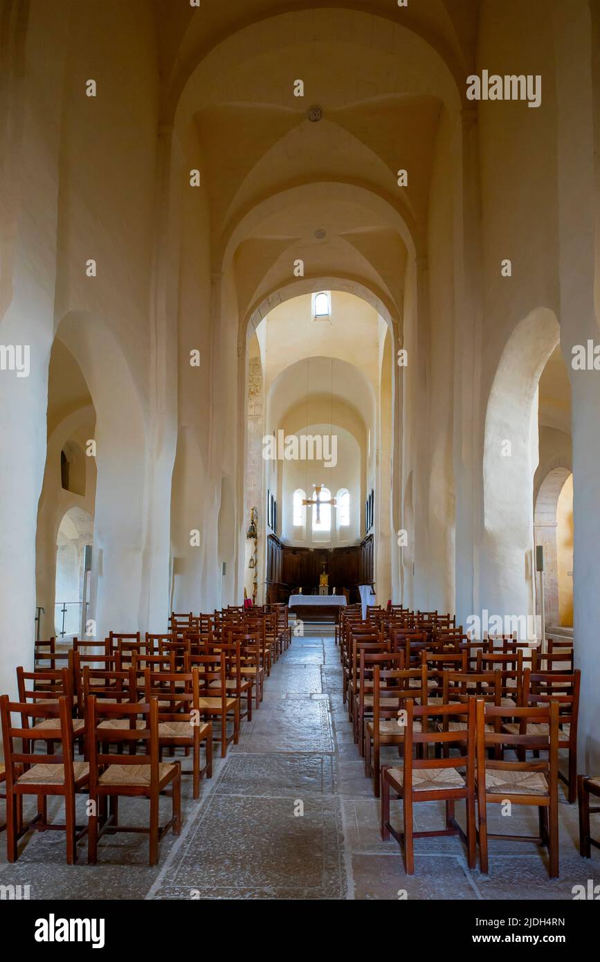 All'interno della Chiesa di Saint Vorles. L'antica cittadina di Châtillon-sur-Seine si trova nella regione della Borgogna, in Francia. Foto Stock