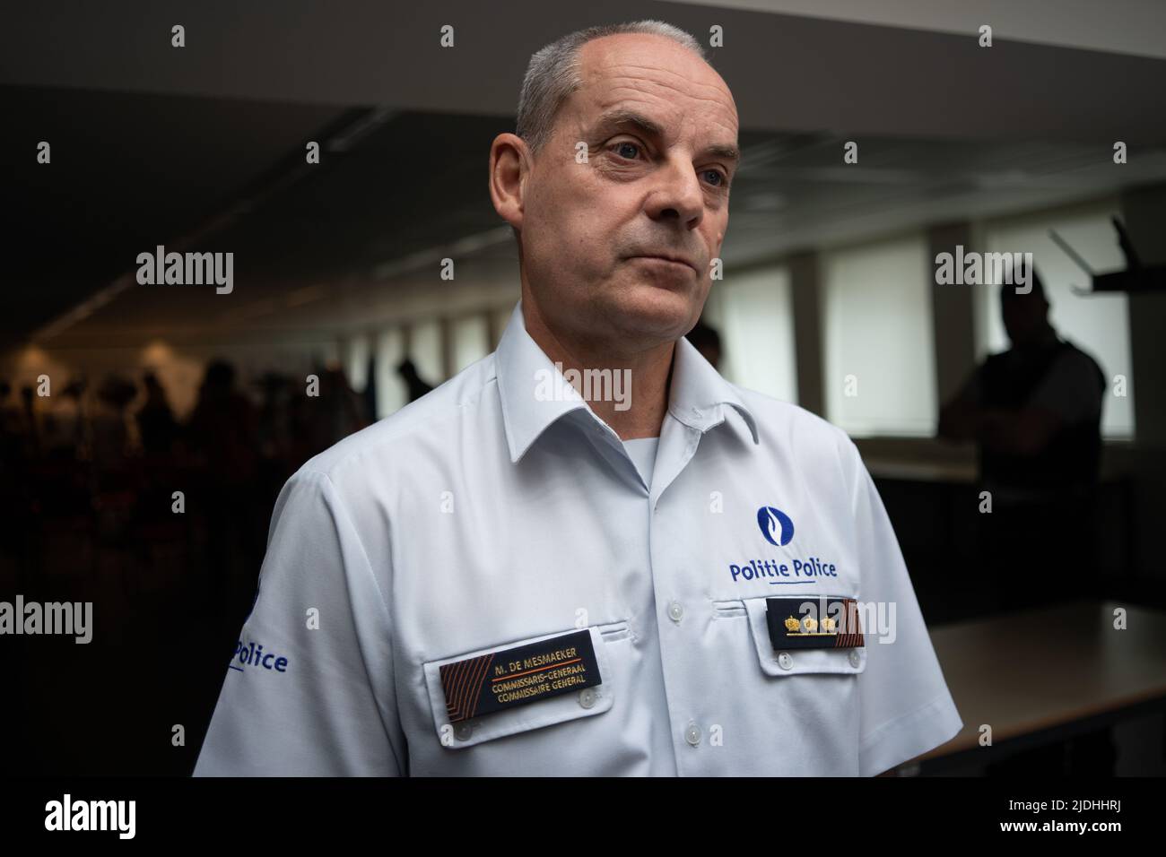 Bruxelles, Belgio, 21 giugno 2022. Il commissario generale della polizia federale Marc De Mesmaeker, illustrato nel corso di una conferenza stampa del procuratore federale, affari esteri, polizia federale e difesa, relativa al rimpatrio di donne e bambini belgi, martedì 21 giugno 2022 a Bruxelles. Ieri sera il Belgio ha nuovamente rimpatriato le donne e i bambini provenienti dai campi in Siria. I bambini sono tutti sotto i 12 anni. Il mese scorso è stato annunciato che il Belgio aveva organizzato una nuova missione consolare in Siria. Una squadra investigativa belga è andata al campo di Roj, dove un numero Foto Stock Bruxelles, Belgio, 21 giugno 2022. Il commissario generale della polizia federale Marc De Mesmaeker, illustrato nel corso di una conferenza stampa del procuratore federale, affari esteri, polizia federale e difesa, relativa al rimpatrio di donne e bambini belgi, martedì 21 giugno 2022 a Bruxelles. Ieri sera il Belgio ha nuovamente rimpatriato le donne e i bambini provenienti dai campi in Siria. I bambini sono tutti sotto i 12 anni. Il mese scorso è stato annunciato che il Belgio aveva organizzato una nuova missione consolare in Siria. Una squadra investigativa belga è andata al campo di Roj, dove un numero Foto Stock