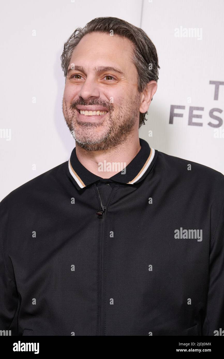 NEW YORK, NY, USA - 11 GIUGNO 2022: Thomas Sadoski partecipa alla prima del '88' al Tribeca Festival al Village East Cinema. Foto Stock