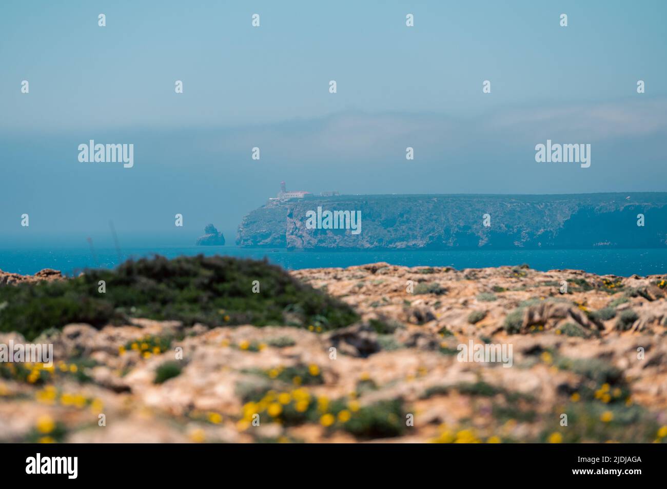 Cabo de San Vicente è una caratteristica geografica situata nell'estremo sud-ovest del Portogallo, che segna il limite occidentale del Golfo di Cadiz. Foto Stock