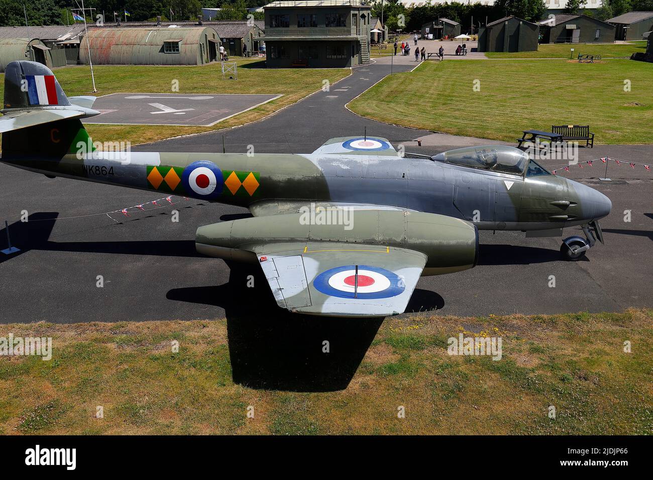 Una mostra restaurata di Gloster Meteor F8 allo Yorkshire Air Museum di Elvington, North Yorkshire Foto Stock