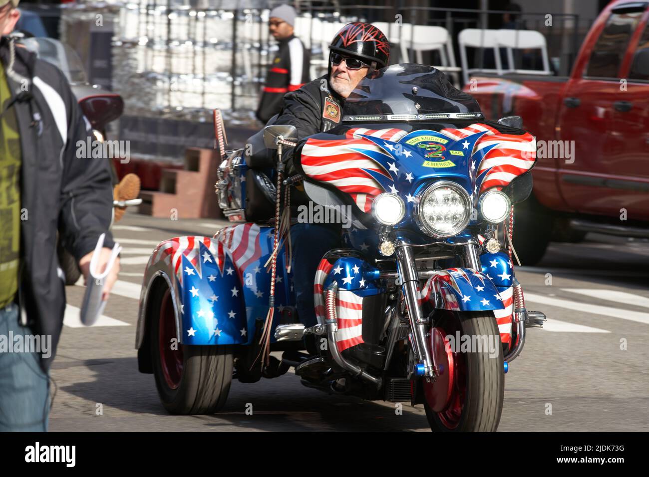 Manhattan, New York, USA - Novembre 11. 2019: Nam Knights America Motorcycle alla Veterans Day Parade a NYC Foto Stock