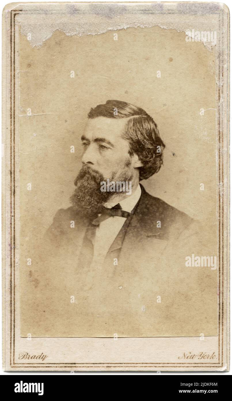 Un primo autoritratto c1850s di fotografo e fotoreporter americano Mathew Brady (c1822-1824 – 1896), senza occhiali, da un raro CDV (carte-de-Visite) prodotto da Brady's Studio a New York City. (USA) Foto Stock