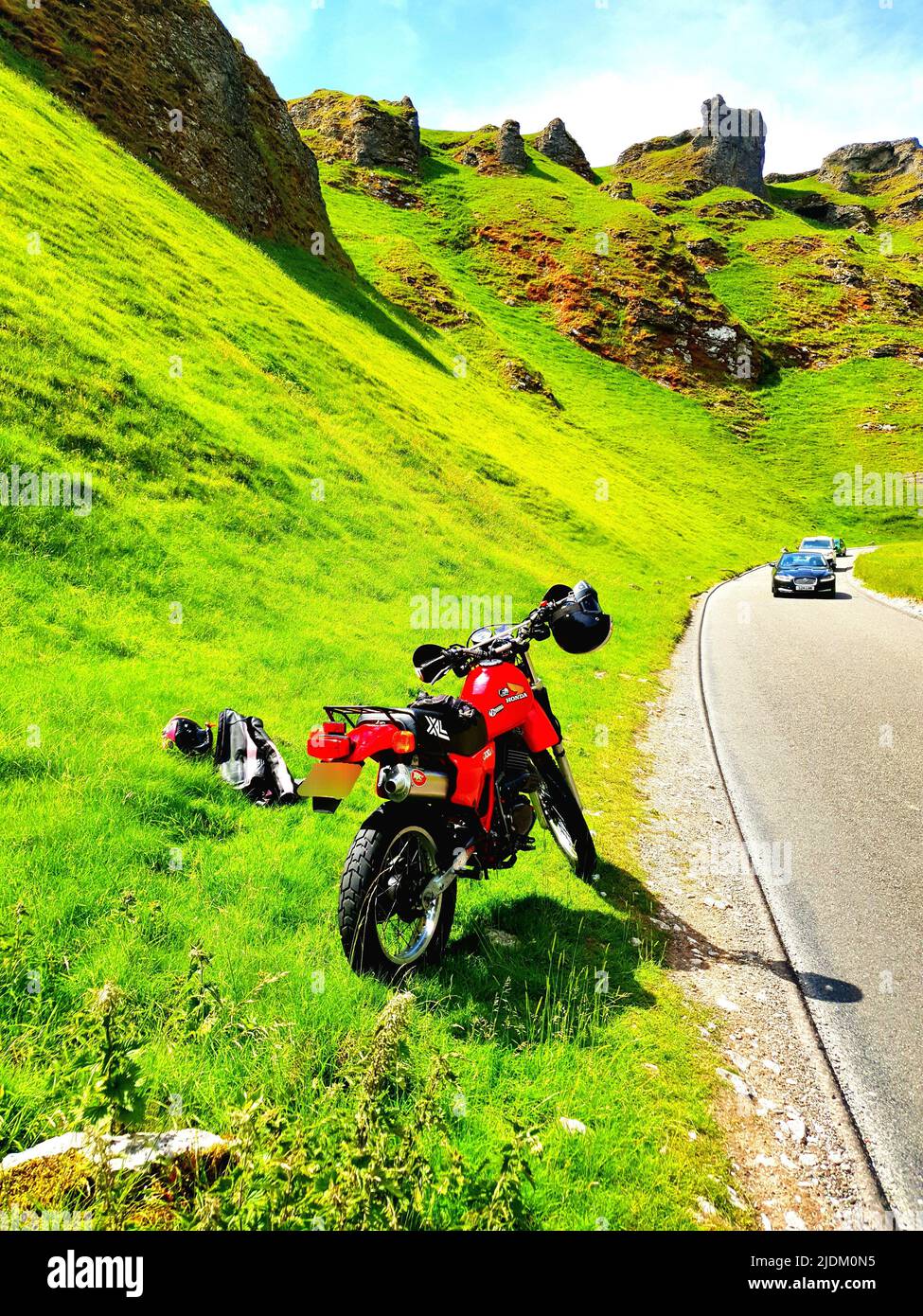 Red 1982 honda xl500r, moto, moto, trasporto su ruote 2. Veicolo, trasporto, valle di speranza, caverna di speedwell, S33 8wa, regno unito Foto Stock