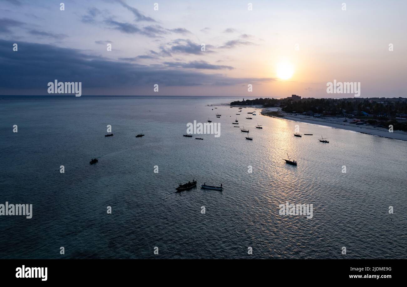 Pescatore tanzaniano, vista dei droni Foto Stock