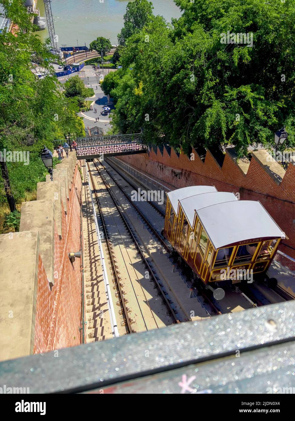 Funicolare della collina del Castello di Budapest o Budavári Sikló Foto Stock