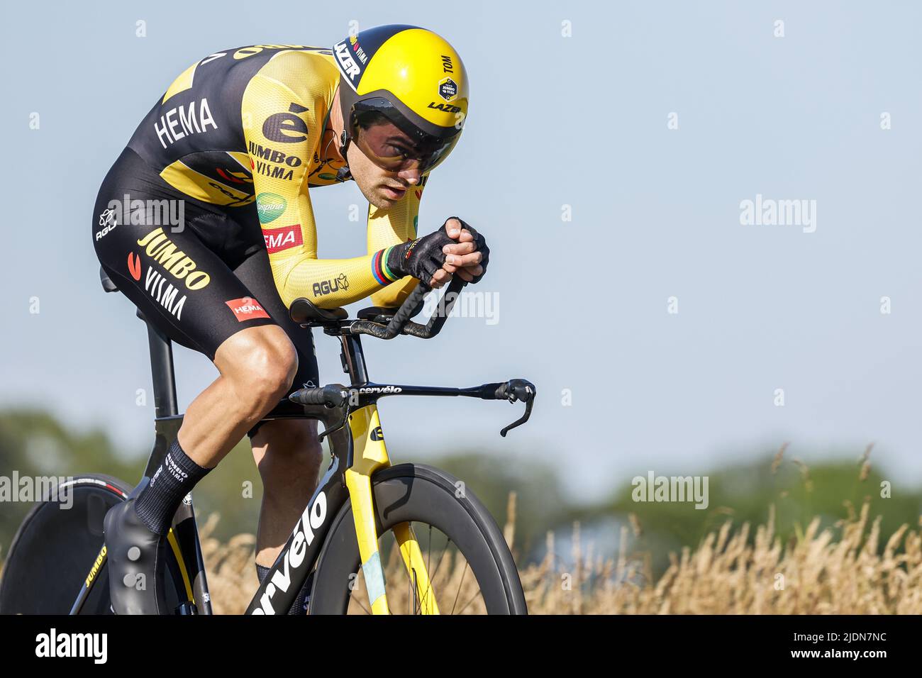 2022-06-22 18:01:22 EMMEN - ciclista Tom Dumoulin durante i campionati nazionali olandesi di prova di tempo a Drenthe. ANP BAS CZERWINSKI olanda OUT - belgio OUT Foto Stock