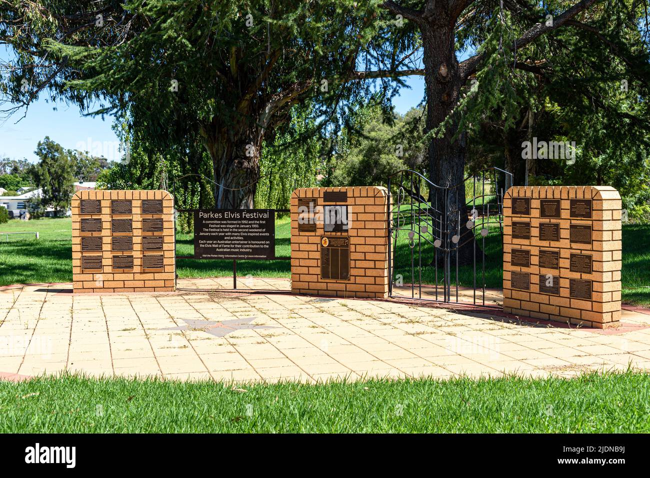 The Elvis Wall of Fame a Parkes, nuovo Galles del Sud Foto Stock