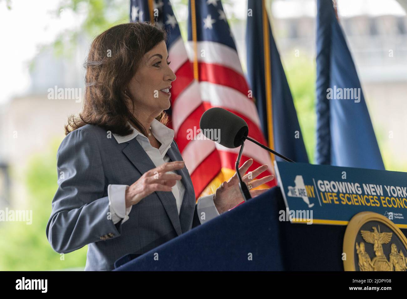 21 giugno 2022, New York, New York, Stati Uniti: IRA David Wood IV e Evan Rachel Wood vestito da Zuhair Murad partecipare alla stagione Westworld 4 by HBO Max premiere sono Alice Tully Hall (Credit Image: © Lev Radin/Pacific Press via ZUMA Press Wire) Foto Stock