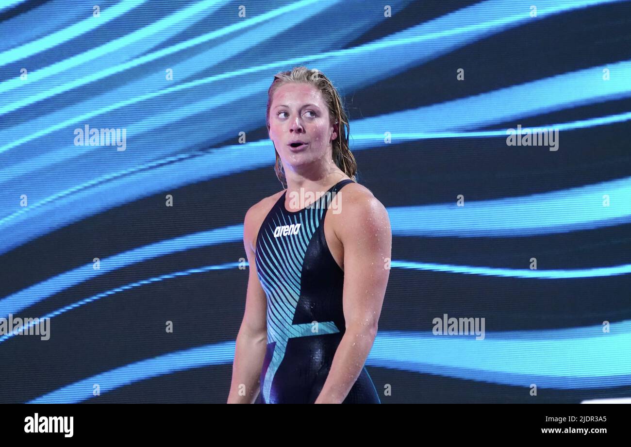 Kira Toussaint (NED) dopo le semifinales del backstroke 50m delle donne durante i Campionati mondiali di acquatica FINA del 19th il 21 giugno 2022 alla Duna Arena di Budapest, Ungheria Foto di SCS/Soenar Chamid/AFLO (OLANDA FUORI) Foto Stock