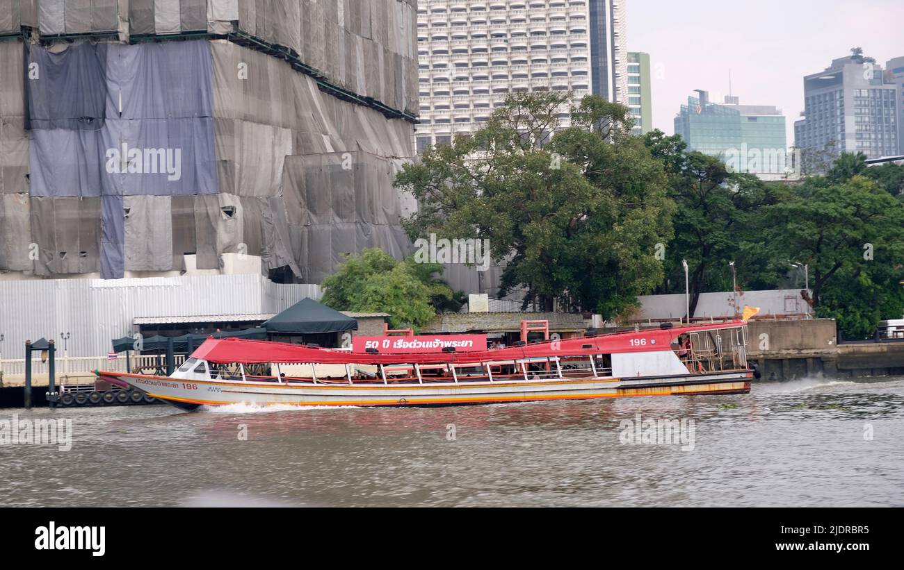 Chao Phraya fiume aka il fiume dei re aka Mae Nam Chao Phraya Bangkok Thailandia Foto Stock