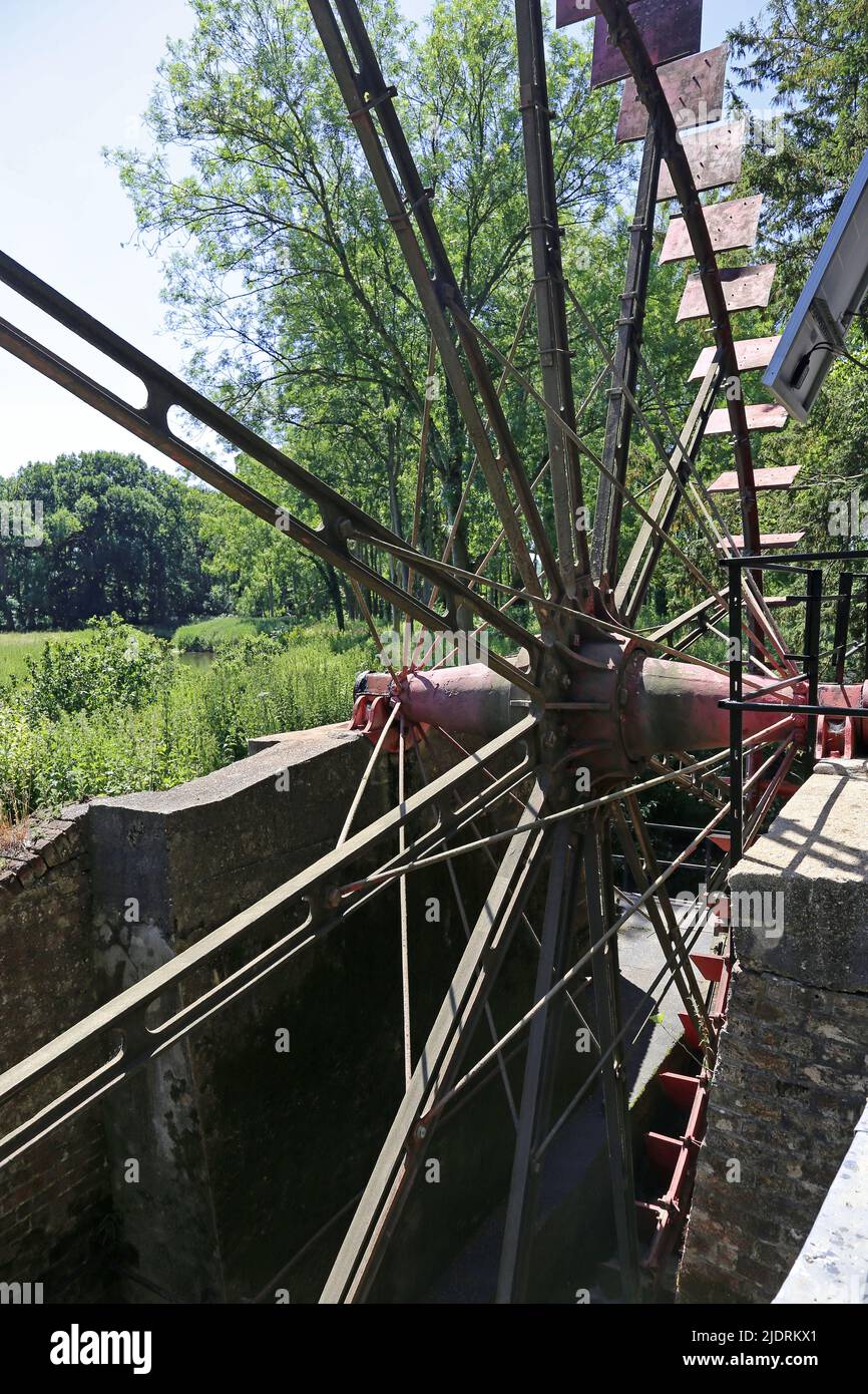 Waterwheel, Painshill Park, Cobham, Surrey, Inghilterra, Gran Bretagna, Regno Unito, Europa Foto Stock