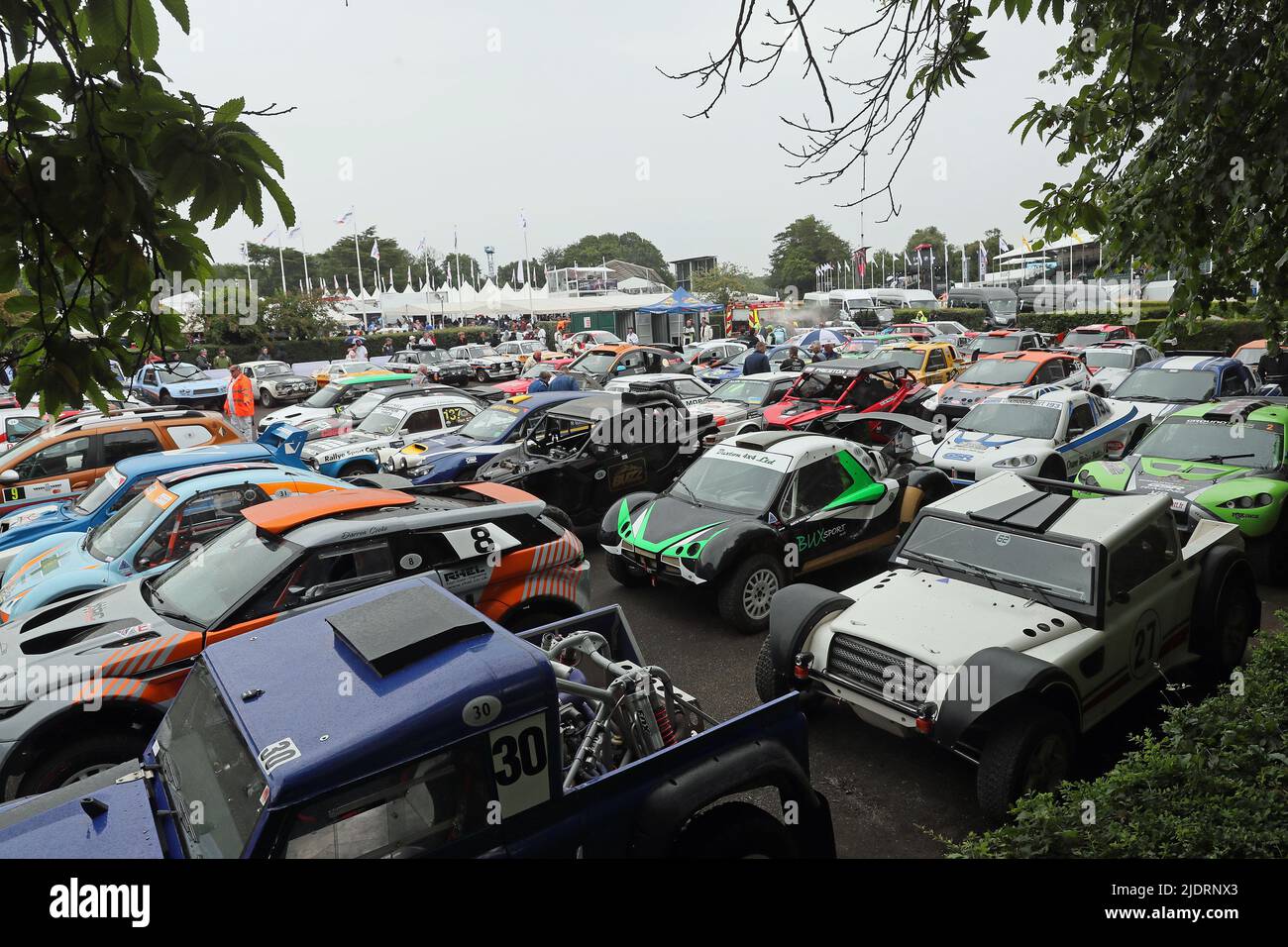 Goodwood, West Sussex, Regno Unito 23rd giugno 2022. Il lotto Rally e fuoristrada si riunisce al Goodwood Festival of Speed – “gli innovatori – i maestri del motorsport”, a Goodwood, West Sussex, Regno Unito. © Malcolm Greig/Alamy Live News Foto Stock