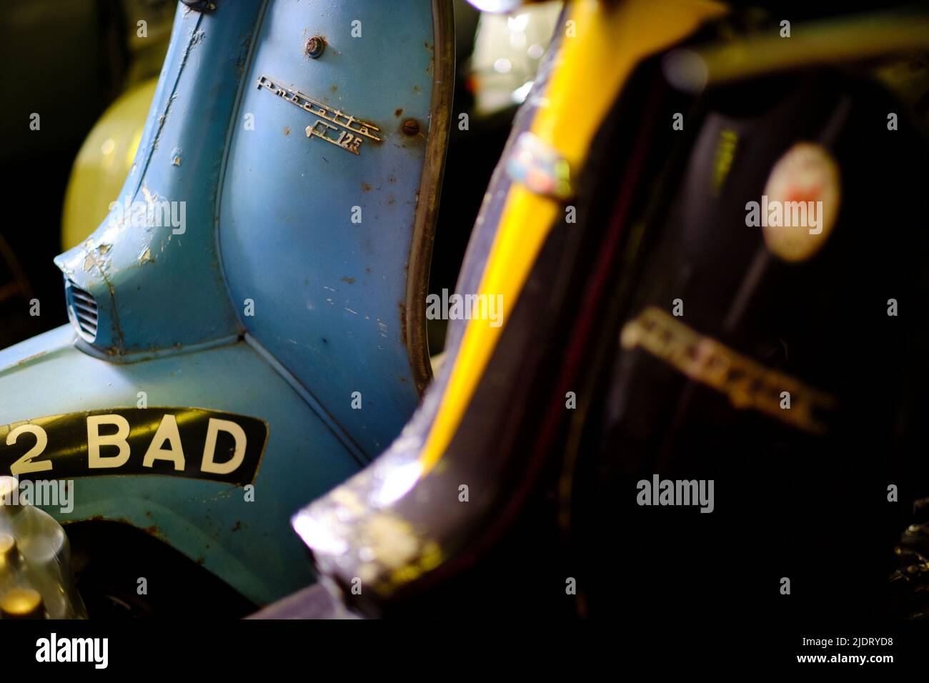 Dettagli degli scooter Lambretta d'epoca, con motori a 2 tempi fuori produzione per motivi ambientali Foto Stock