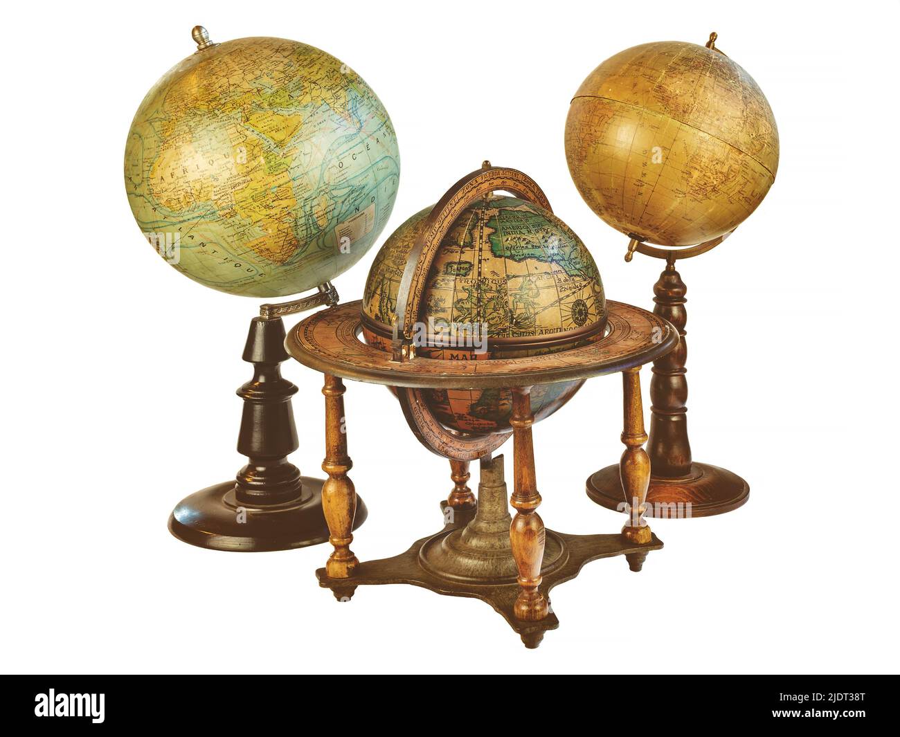 Tre globi del mondo antico isolati su uno sfondo bianco Foto Stock