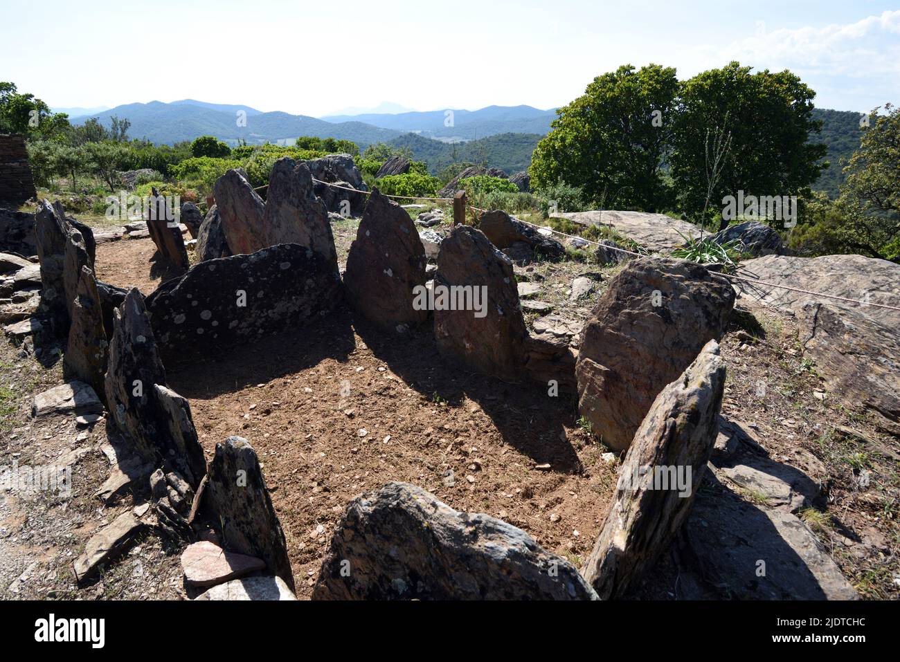 Camera di sepoltura neolitica o megalitica, tomba antica o Dolmen di Gaoutabry, la Londe-les-Maures, Var Provenza Francia Foto Stock