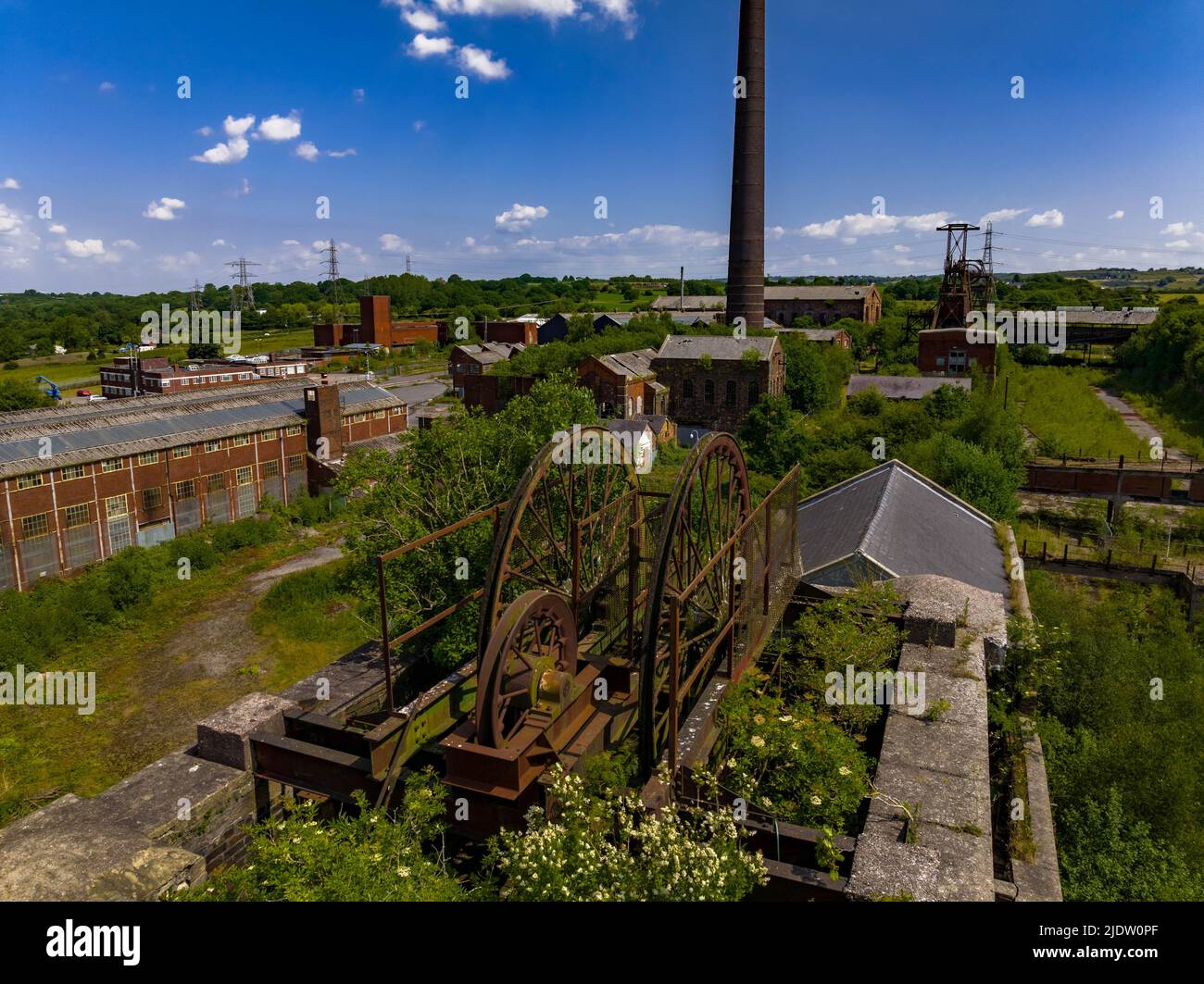 Chatterley Whitfield abbandonò la cava dismessa ex miniera e museo Stoke on Trent Staffordshire Drone fotografia aerea Foto Stock