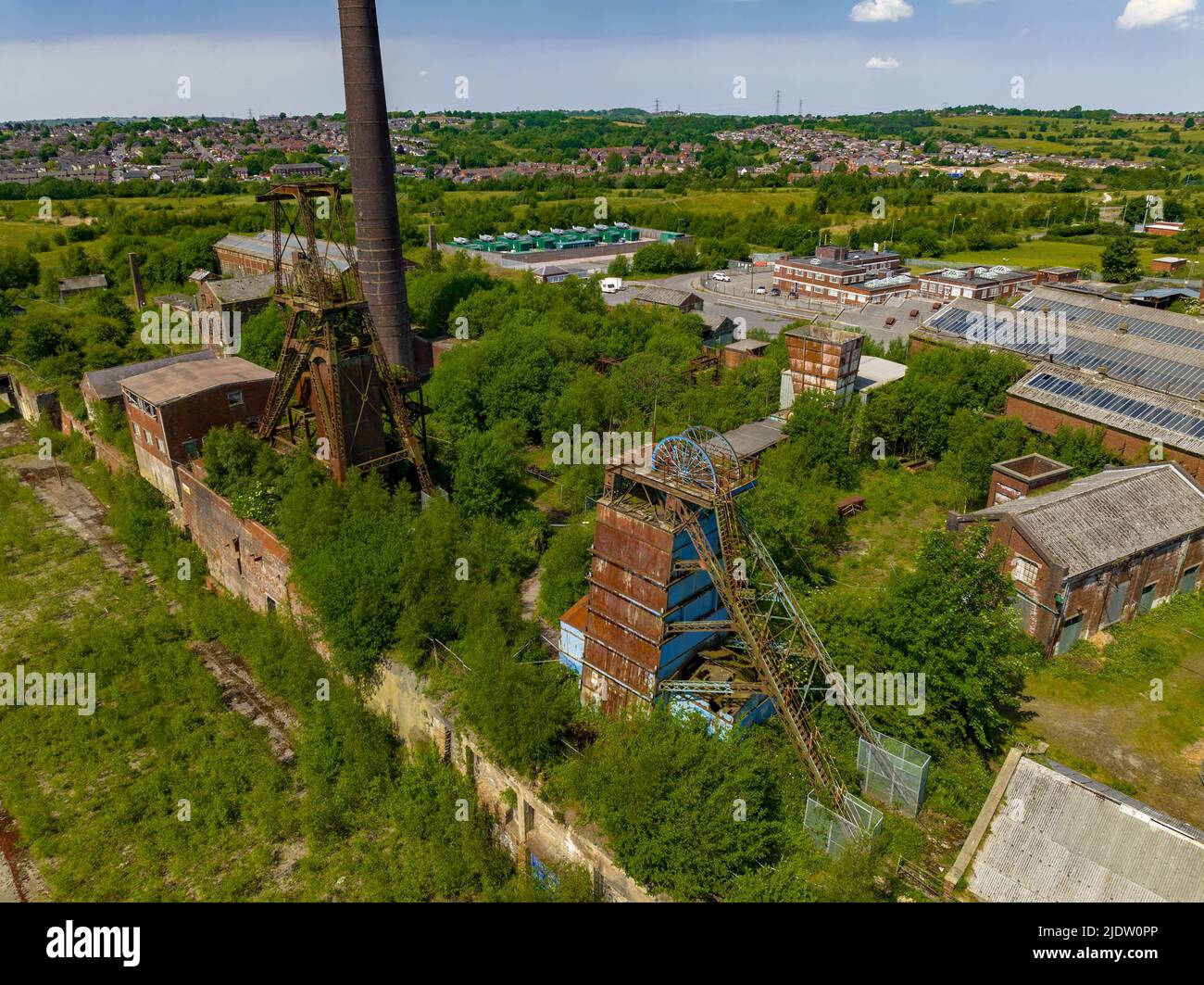 Chatterley Whitfield abbandonò la cava dismessa ex miniera e museo Stoke on Trent Staffordshire Drone fotografia aerea Foto Stock