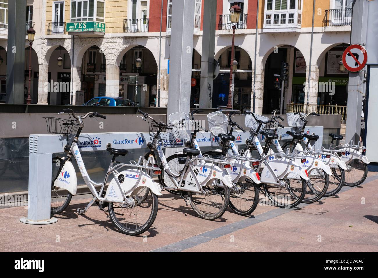 Spagna, Burgos. Supporto per bici a noleggio. Foto Stock