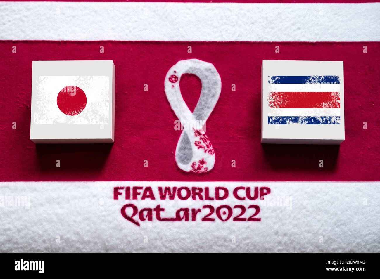 DOHA, QATAR, 3. LUGLIO: Gruppo e: Giappone vs Costa Rica, Ahme FIFA World Cup in Qatar 2022, partita di calcio con bandiere nazionali, banner con spazio di modifica. SOC Foto Stock