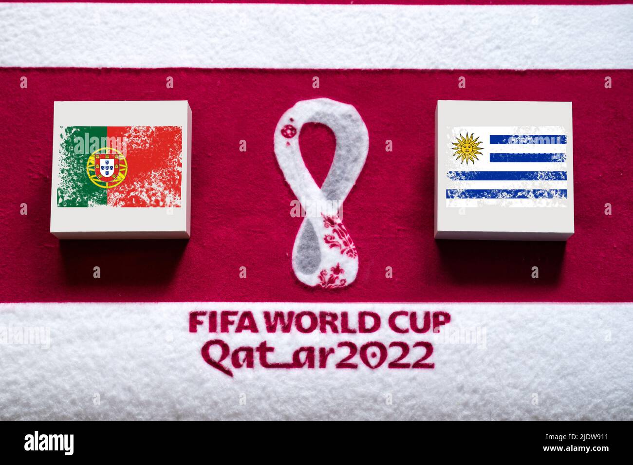 DOHA, QATAR, 3. LUGLIO: Gruppo H: Portogallo vs Uruguay, Lusail iconico stadio, Lusail, Coppa del mondo FIFA in Qatar 2022, partita di calcio con bandiere nazionali, b Foto Stock