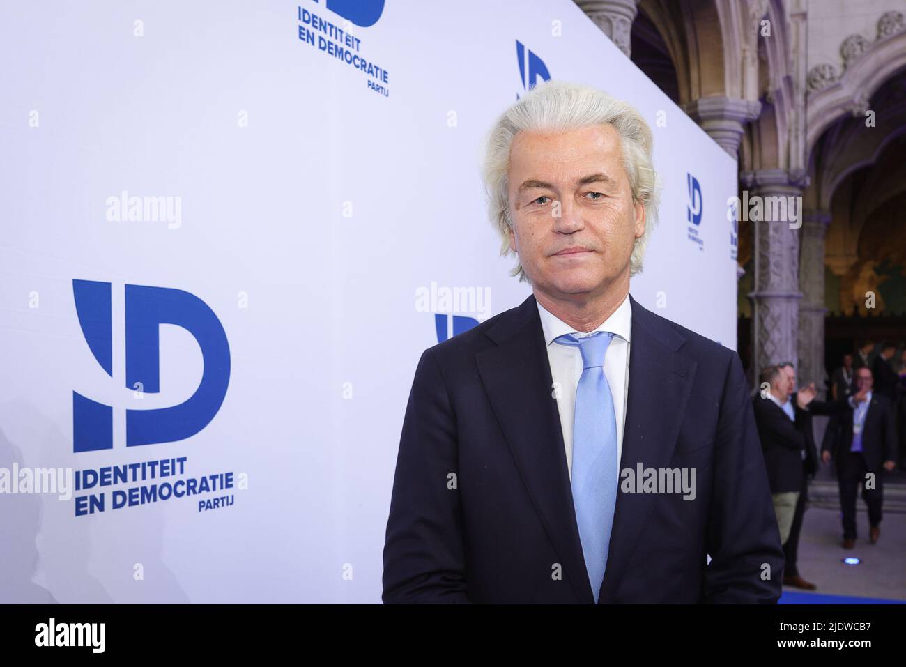 Il PVV olandese Geert Wilders ha illustrato nel corso di un incontro chiamato Ons Europa organizzato da Identiteit en Democratie (ID), il partito europeo che comprende il belga Vlaams Belang, francese Rassemblement National..., ad Anversa, il giorno dell'inizio di un vertice europeo, giovedì 23 giugno 2022. BELGA FOTO JAMES ARTHUR GEKIERE Foto Stock