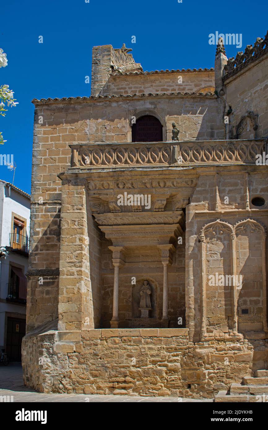 Úbeda, Jaén, Spagna. Particolare sulla facciata sud di Iglesia de San Pablo, una chiesa tardo gotica costruita tra il 13th e 16th secoli. Foto Stock