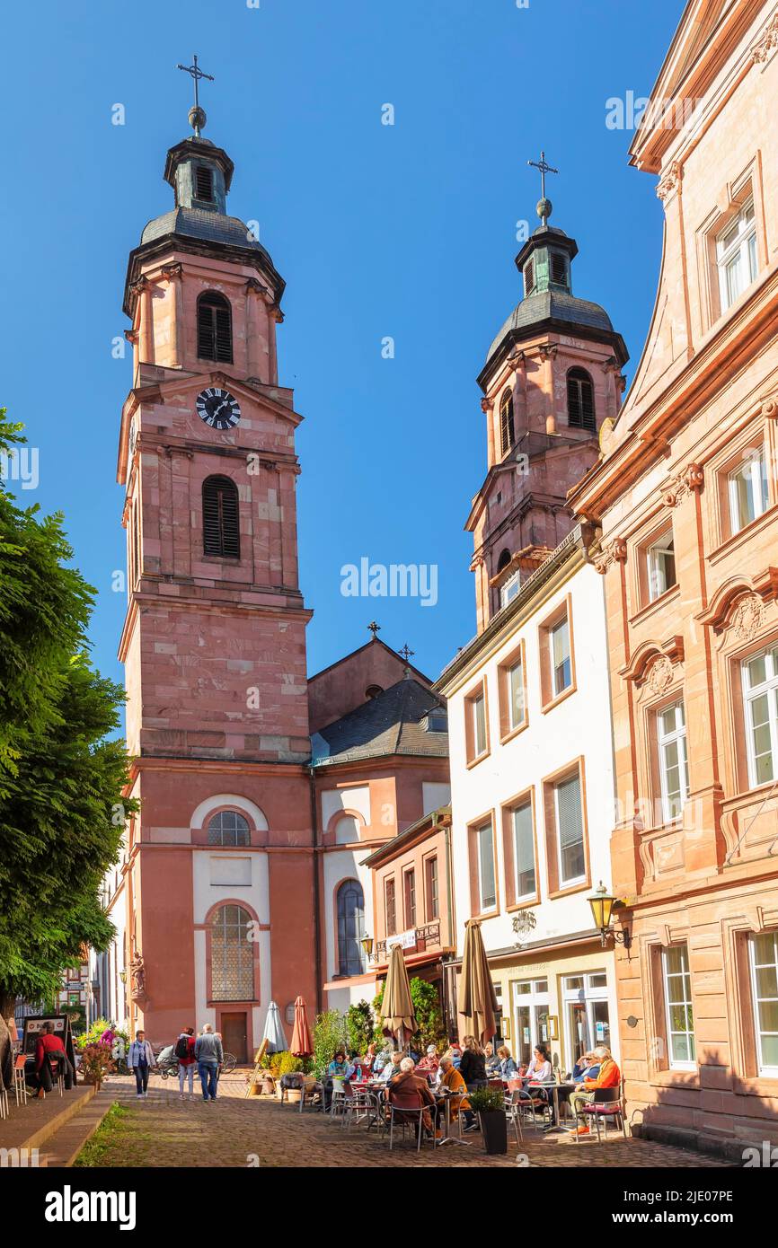 Piazza del mercato con Chiesa parrocchiale di San Giacomo, Miltenberg am Main, Baviera, bassa Franconia, Germania, Miltenberg am Main, Baviera, Germania Foto Stock