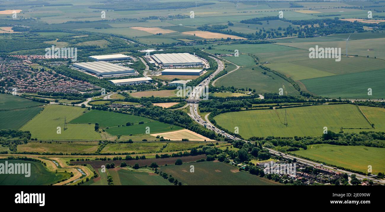 Vista aerea dell'autostrada A1 e della zona industriale di Red Hall, City of Doncaster, South Yorkshire, Northern England, UK Foto Stock