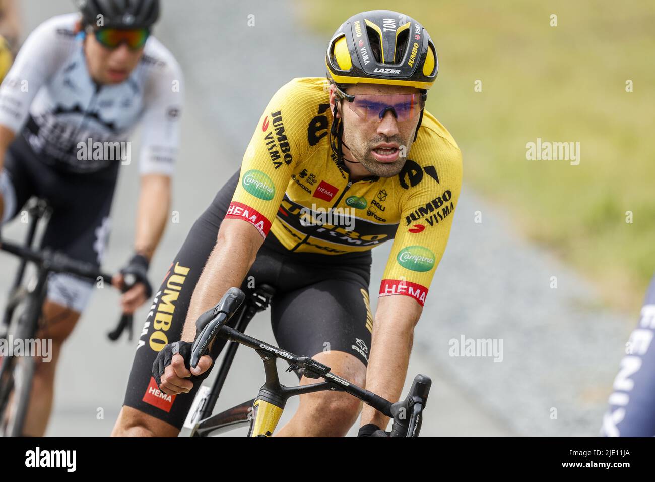 Drenthe, Paesi Bassi. 24th giugno 2022. EMMEN - ciclista Tom Dumoulin in azione durante i Campionati nazionali di bicicletta a Drenthe. ANP BAS CZERWINSKIA Credit: ANP/Alamy Live News Foto Stock