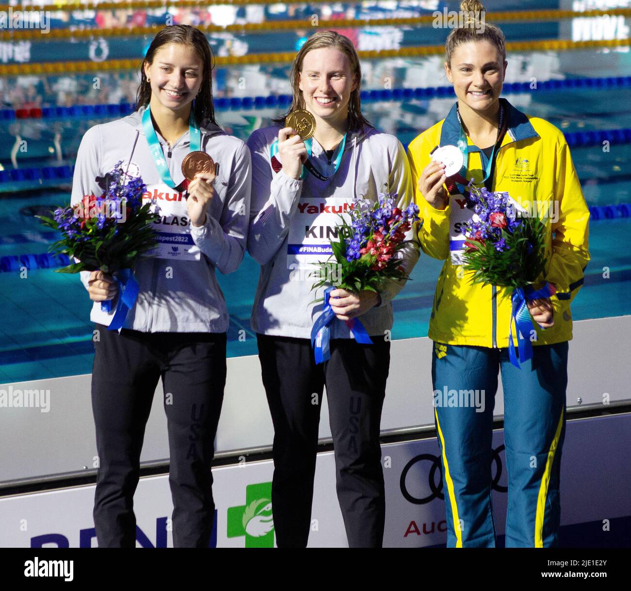 Budapest, Ungheria - 23 2022 giugno, medaglia d'argento Jenna Strauch of Australia, medaglia d'oro Lilly King of USA, medaglia di bronzo Kate Douglas of USA, 200 M donne in stroke durante i campionati del mondo FINA 19th Budapest 2022, evento di nuoto il 23 2022 giugno a Budapest, Ungheria - Foto: Laurent Lairys/DPPI/LiveMedia Foto Stock