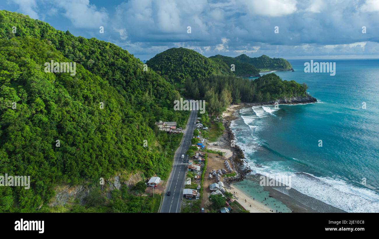 Vista aerea della spiaggia di Lhoknga nella provincia di Aceh, Indonesia Foto Stock