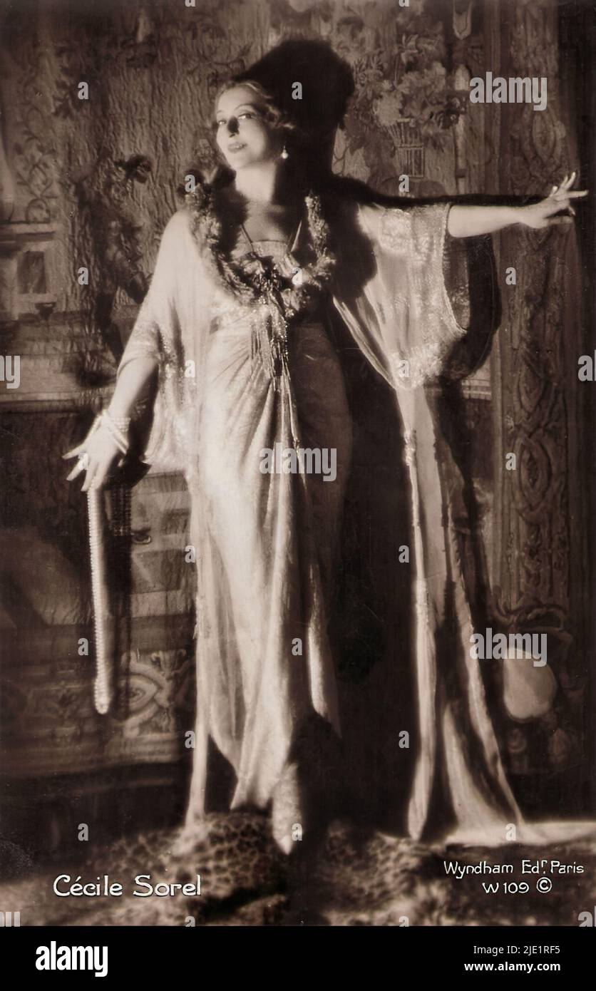 Ritratto di Cécile Sorel 002 - teatro francese di epoca classica Foto Stock