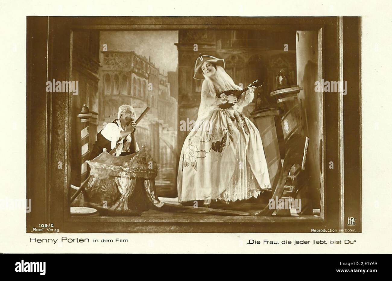 Ritratto di Henny Porten in Die Frau, die jeder liebt, bist Du (1929) - cinema tedesco weimar era (1918 - 1935) Foto Stock