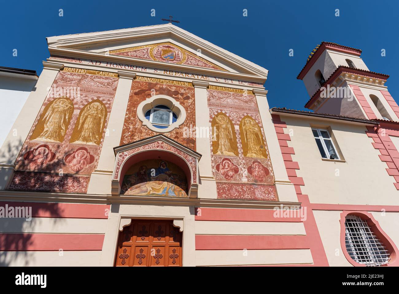 È uno dei conventi più importanti di Teano, anche perché all'interno dell'edificio si trovano i resti del santo che è la Coopatrona di Teano, Foto Stock