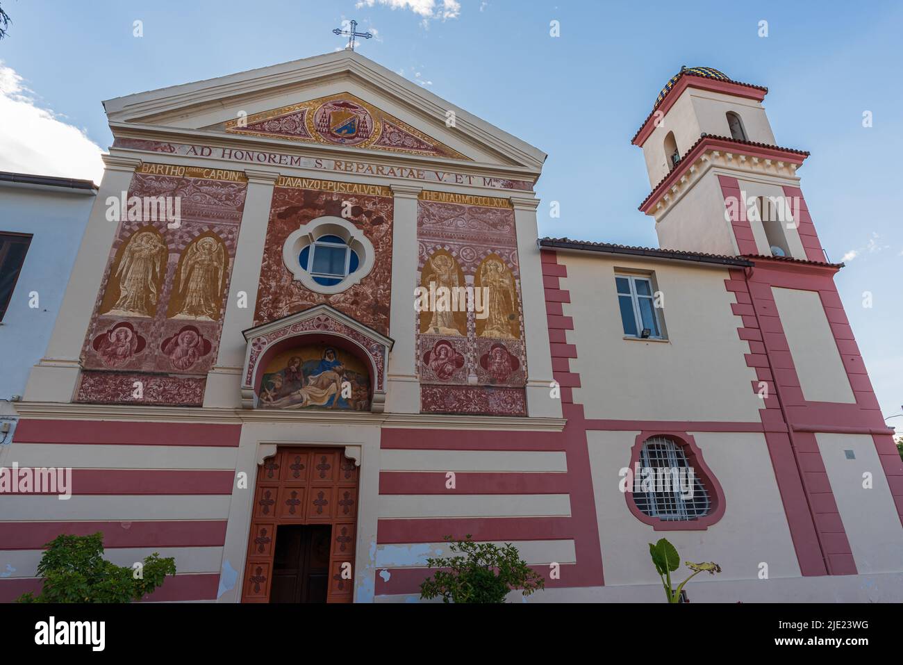 È uno dei conventi più importanti di Teano, anche perché all'interno dell'edificio si trovano i resti del santo che è la Coopatrona di Teano, Foto Stock