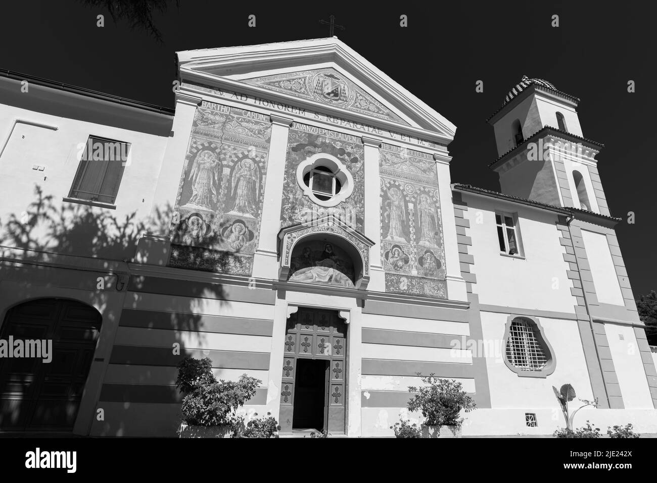 È uno dei conventi più importanti di Teano, anche perché all'interno dell'edificio si trovano i resti del santo che è la Coopatrona di Teano, Foto Stock