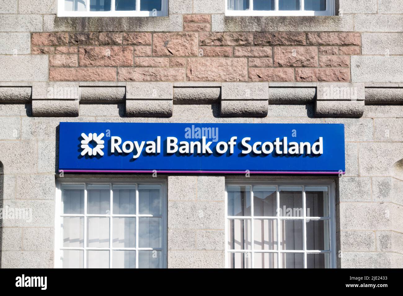 Cartello della Royal Bank of Scotland a Fort William, Highland, Scozia, Regno Unito Foto Stock
