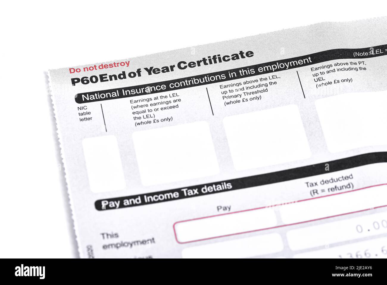 Modulo fiscale inglese P60 certificato di fine anno da HM Revenue and Dogane Foto Stock