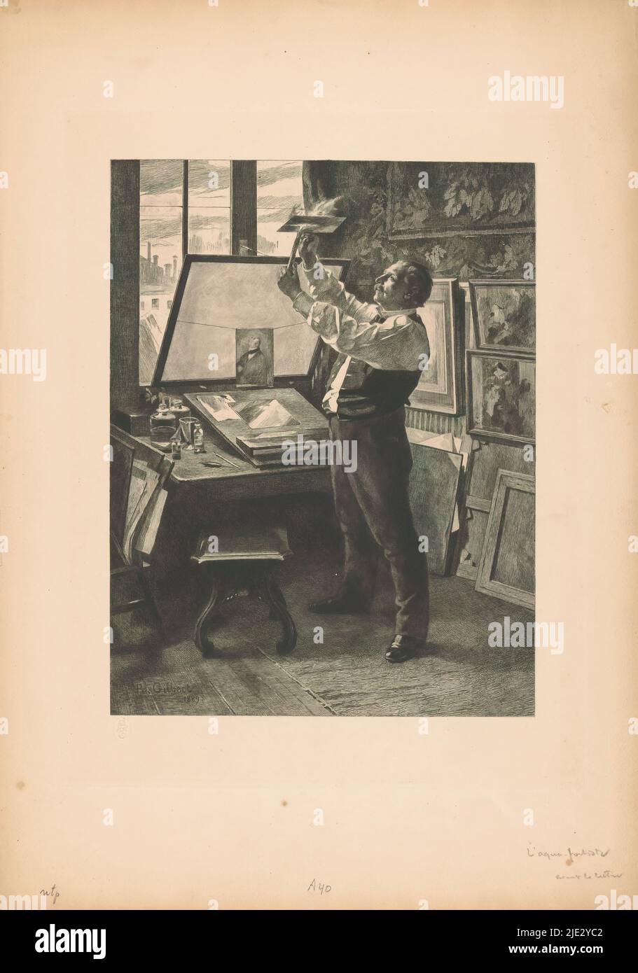 Printmaker nel suo studio, in uno studio, un printmaker sala una lastra di rame usando una candela. Davanti alla finestra è presente una tabella di lavoro con gli strumenti di un printmaker. Dipinti appesi sul muro., tipografo: Achille Isidore Gilbert, dopo la pittura di: René Joseph Gilbert, (menzionato sull'oggetto), editore: Société Francaise des Amis des Arts, (menzionato sull'oggetto), Parigi, in o dopo il 1889, carta, incisione, altezza 332 mm x larghezza 257 mm Foto Stock