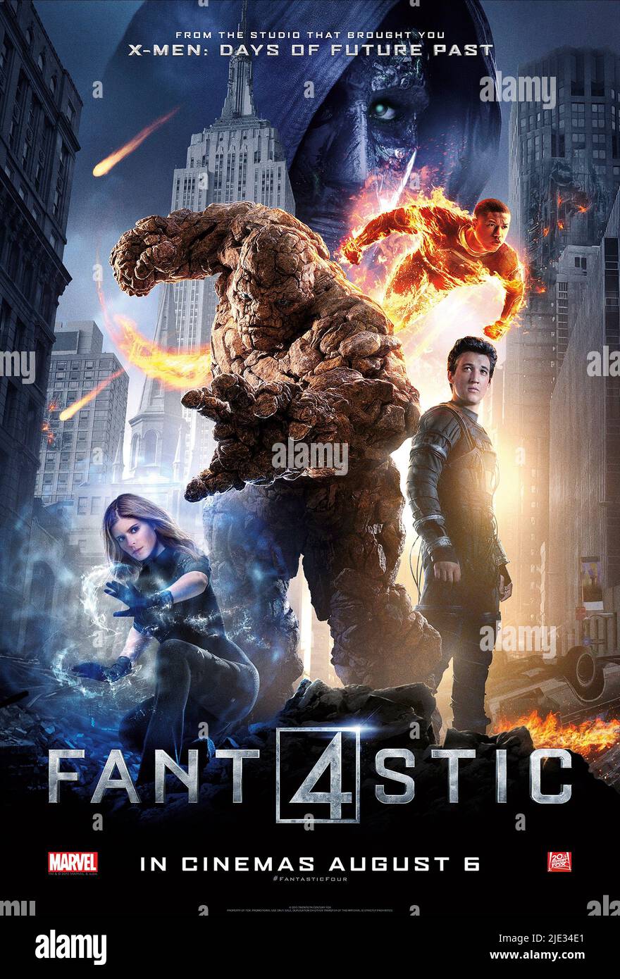 KATE MARA, la cosa, MICHAEL B. GIORDANIA, MILES TELLER poster fantastici quattro, 2015 Foto Stock