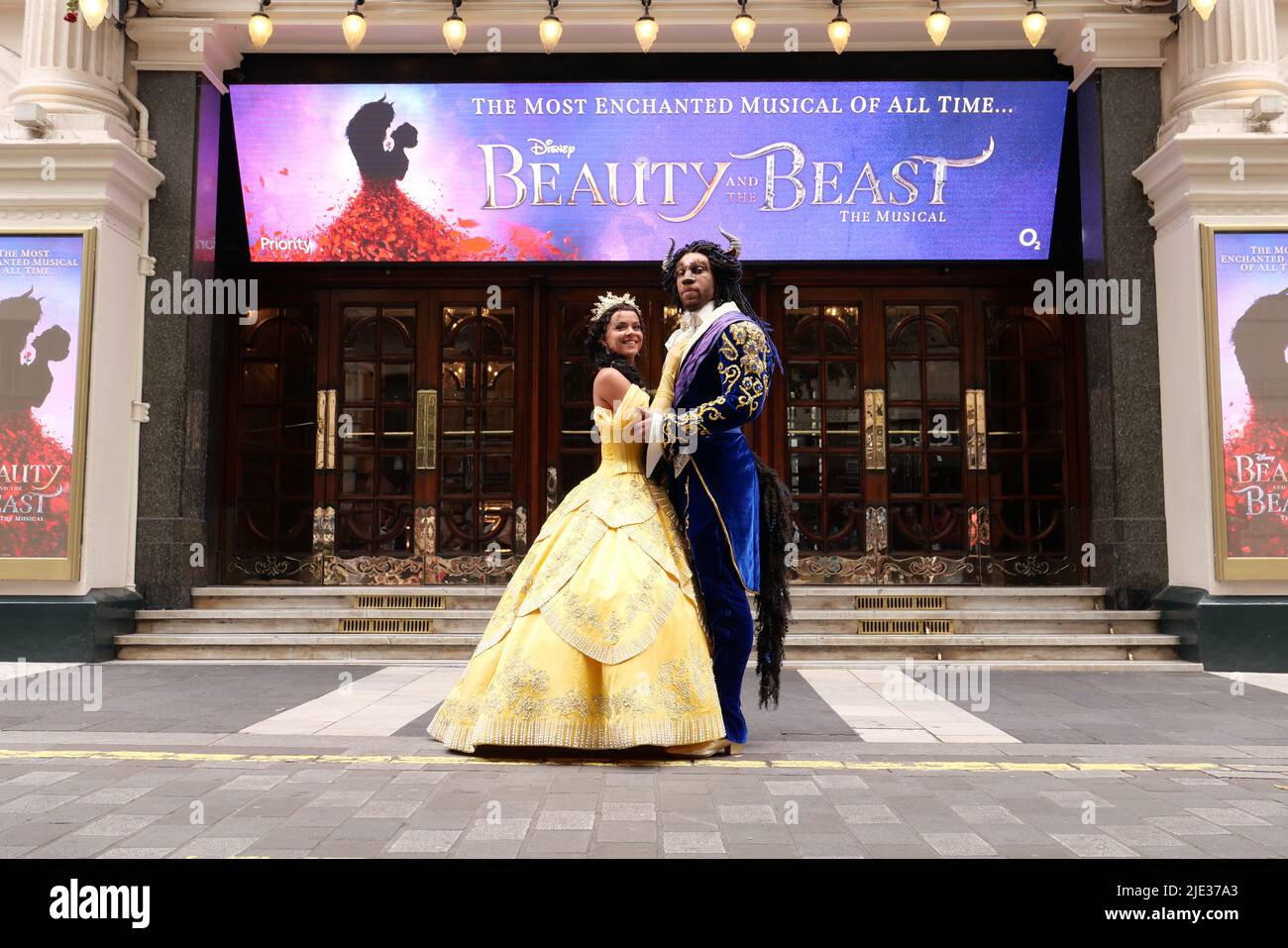 Courtney stapleton immagini e fotografie stock ad alta risoluzione Alamy