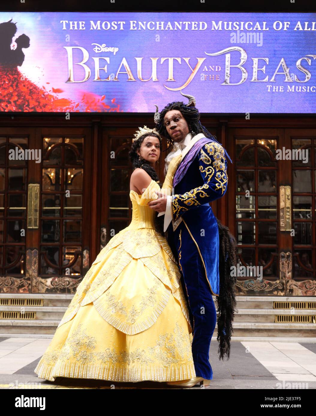 Courtney stapleton immagini e fotografie stock ad alta risoluzione Alamy