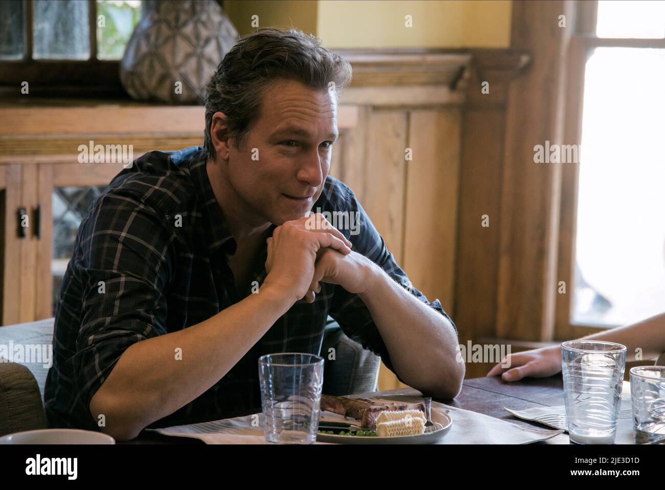JOHN CORBETT, IL RAGAZZO ACCANTO, 2015 Foto Stock