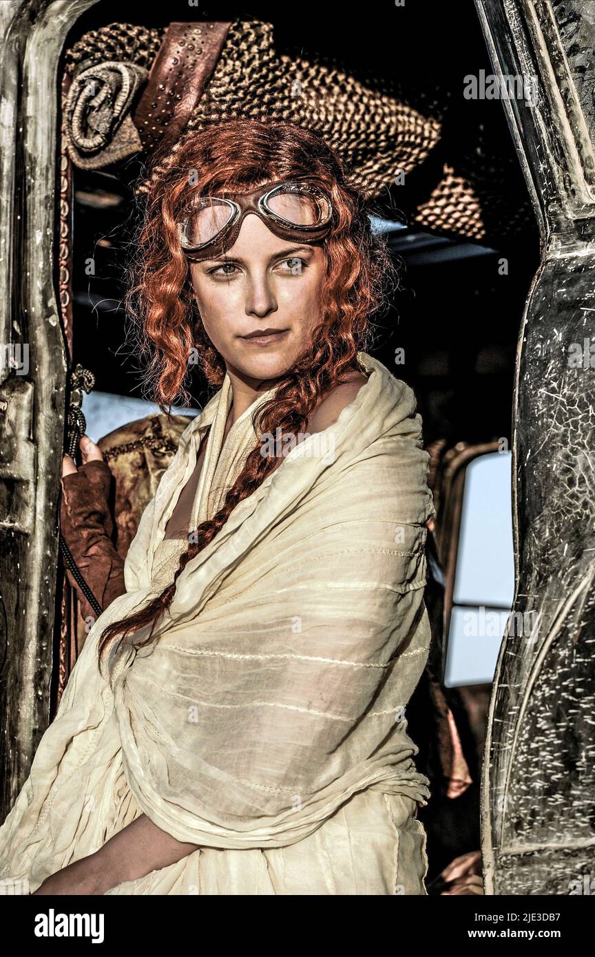 RILEY KEOUGH, MAD MAX: FURY ROAD, 2015 Foto Stock