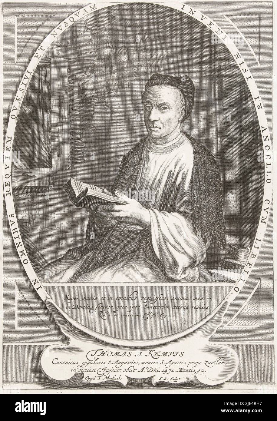 Thomas à Kempis è seduto in una cella, indossa una sciarpa sulle spalle e tiene un libro in mano. In ovale, con didascalia latina. Sotto il ritratto una citazione del suo lavoro principale The Imitatione Christi, Ritratto di Thomas à Kempis., tipografo: Frederick Bloemaert, (menzionato sull'oggetto), Abraham Bloemaert, editore: Theodorus Mensinck, (menzionato sull'oggetto), Utrecht, 1635 - 1719, carta, incisione, h 290 mm x l 205 mm Foto Stock