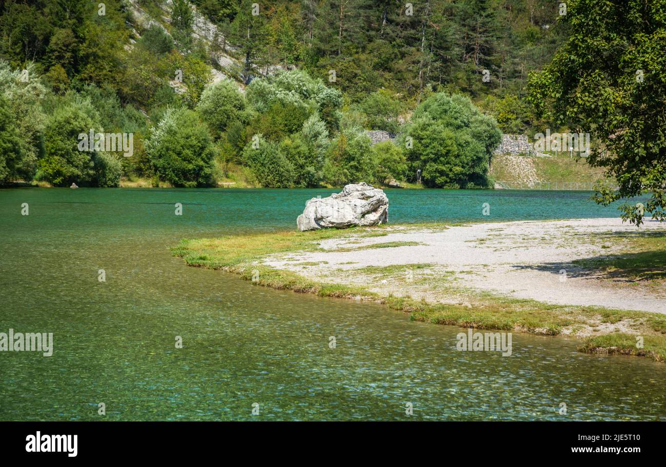 Riserva naturale di Nembia. Oasi naturalistica del lago di Nembia nel Trentino Alto Adige occidentale - Parco Naturale Adamello-Brenta - Nord Italia Foto Stock