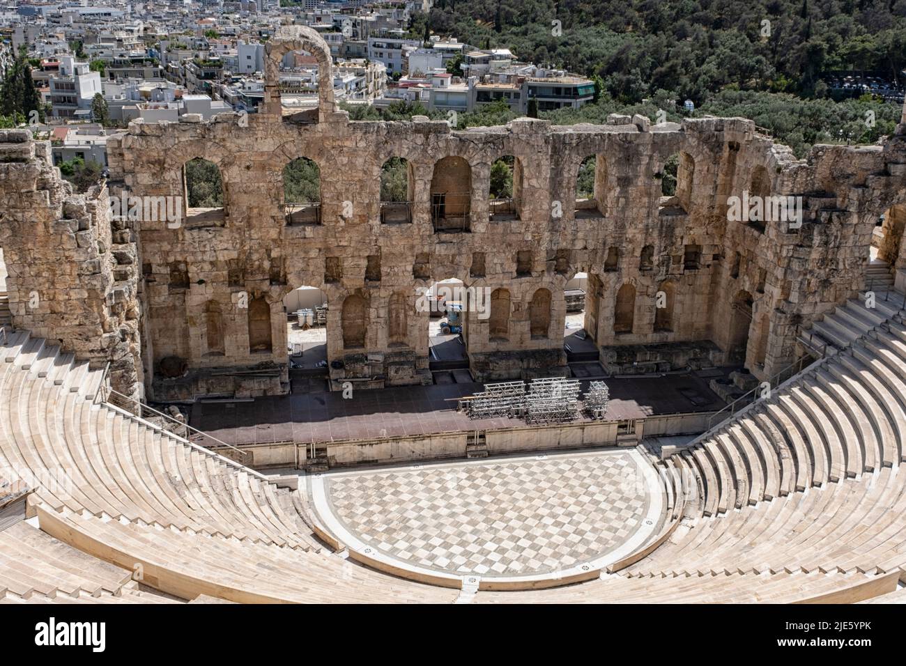 Teatro Romano, Acropoli di Atene (Odeon Erodes Attico, ad Atene) fu costruito nel 161 d.C. dal cittadino romano Erodes Attico in memoria del suo romano Foto Stock